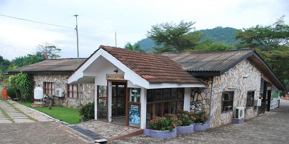 Akosombo Continental Hotel Exteriör bild