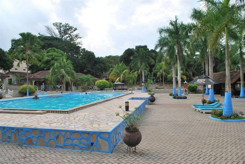 Akosombo Continental Hotel Exteriör bild